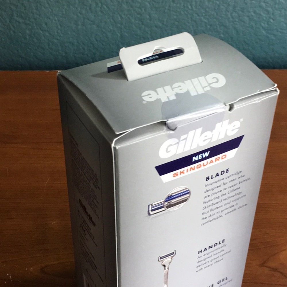 Gillette Skinguard Design For Men With Razor Bumps - Picture 7 of 8